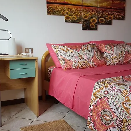 Casa Vacanze Girasole Apartment